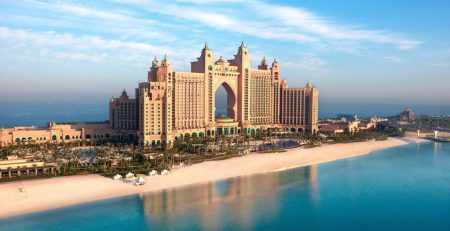 Atlantis The Palm hotel with beach and ocean view